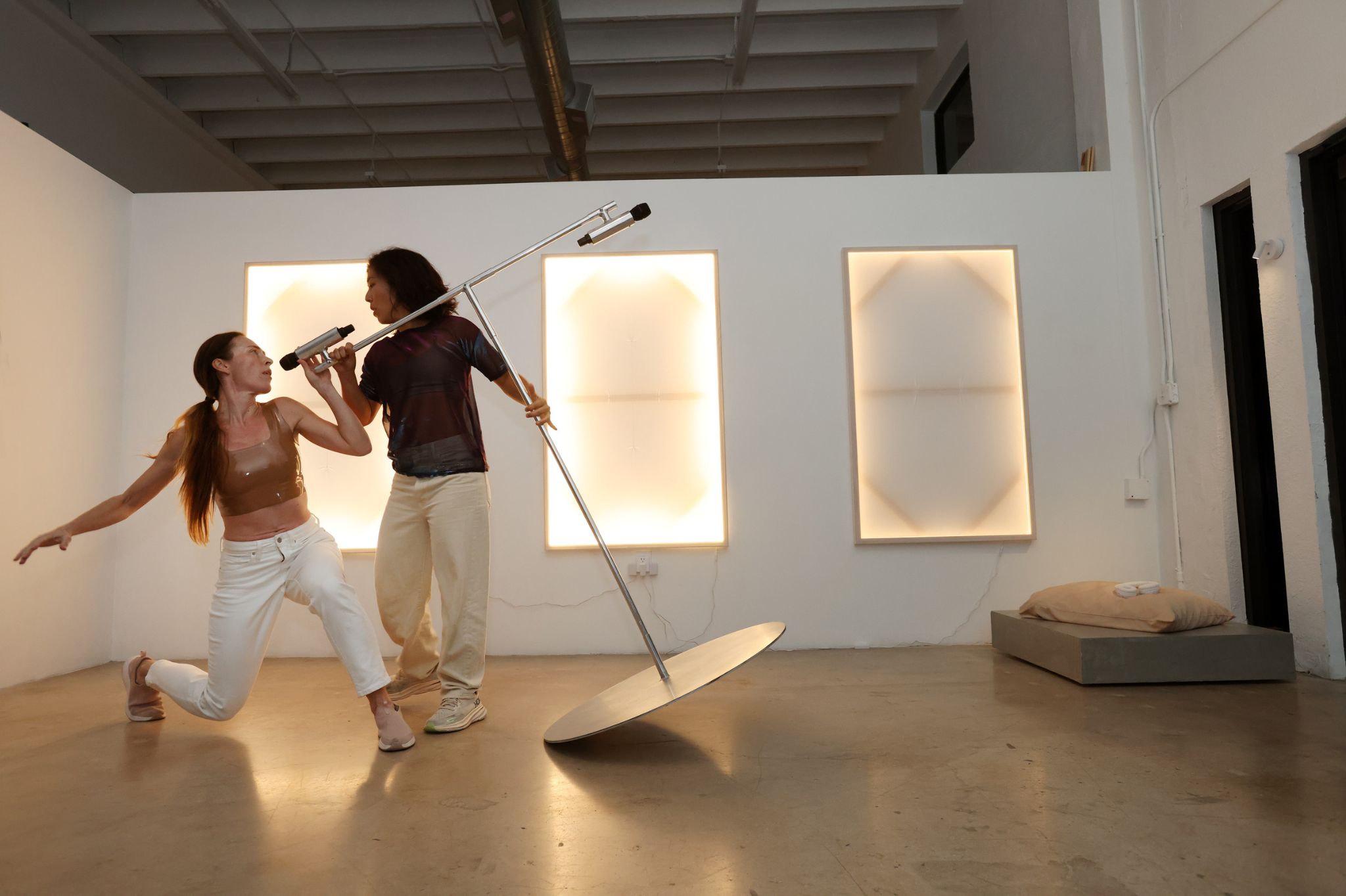 Roxana Barba’s performance work.